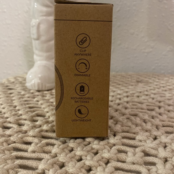 Vont Clip Reading Light - Picture 3 of 5